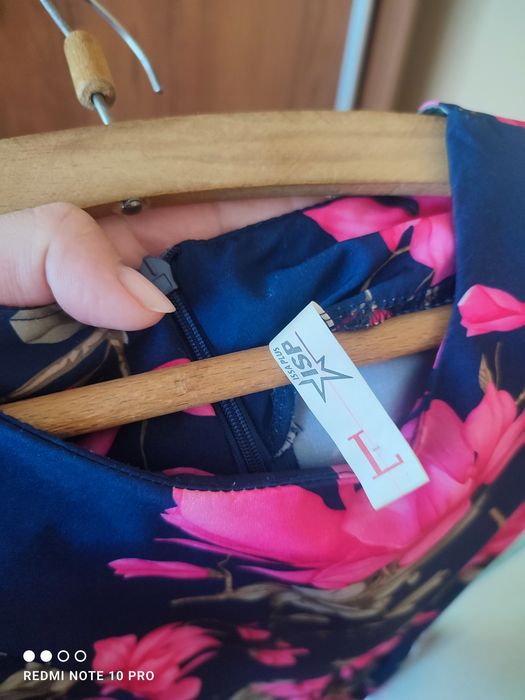 Плаття синє з квітами