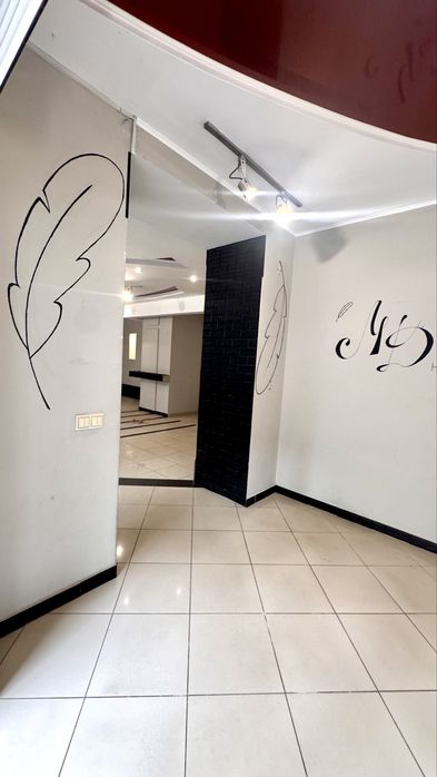 Продаж комерційного приміщення 58,5 м² | вул. Степана Бандери, 59
