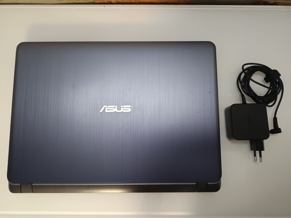 Portátil ASUS / 12GB RAM / SSD 256GB
