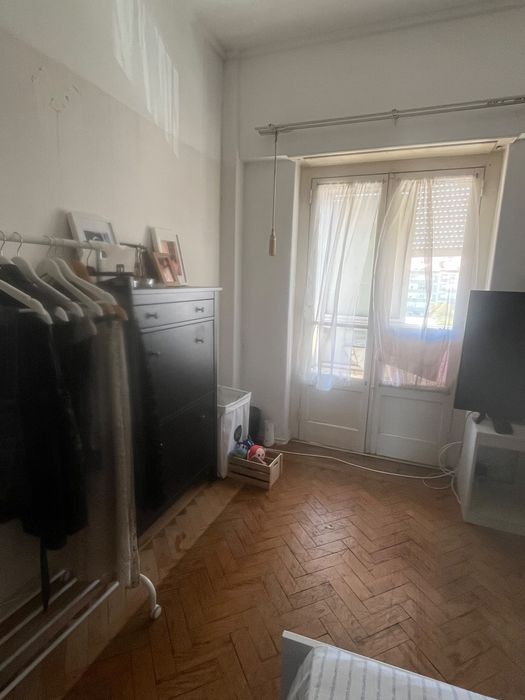 Quarto mobiliado ( renda + calção)