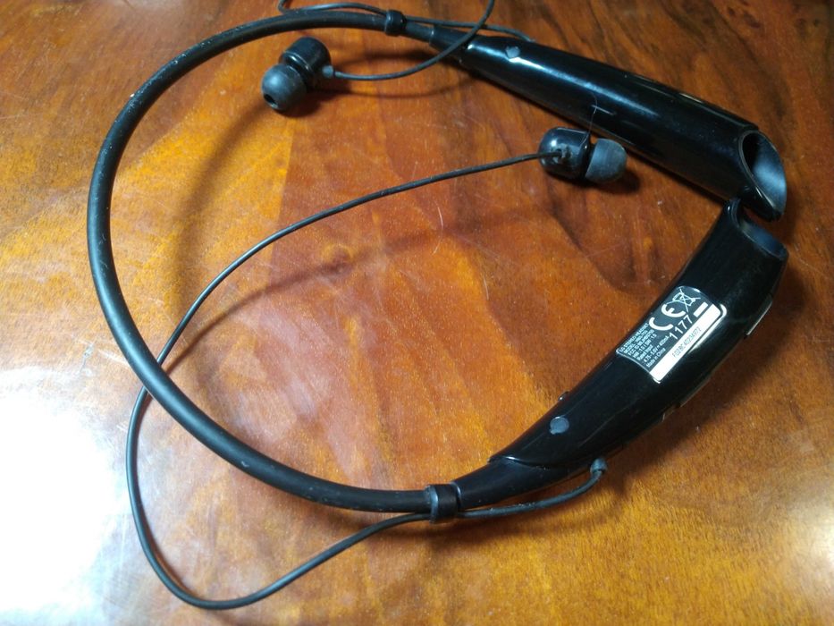 Стерео Bluetooth гарнитура LG Tone HBS-730 / 750