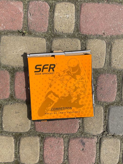 Задня зірка SFR 43T.