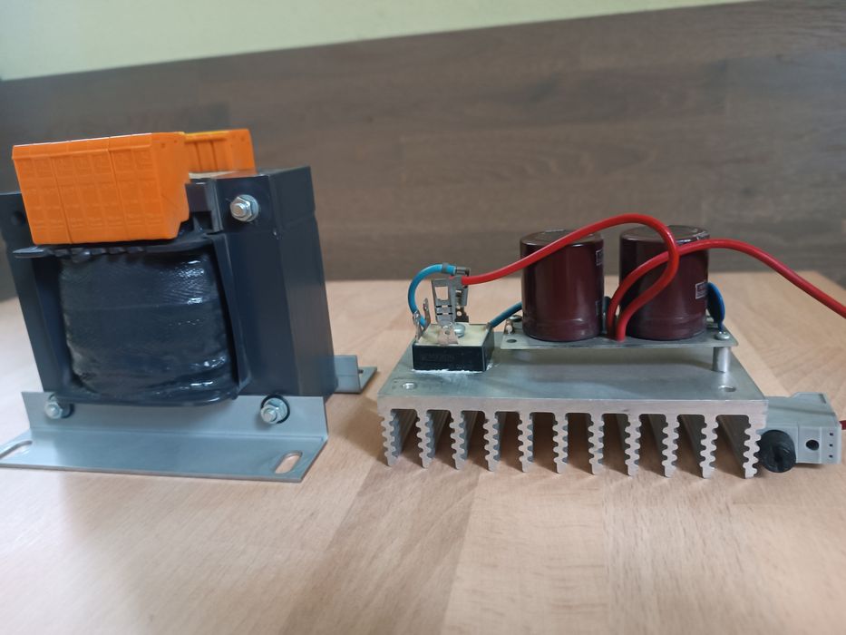 Transformator 10A zestaw z mostkiem.