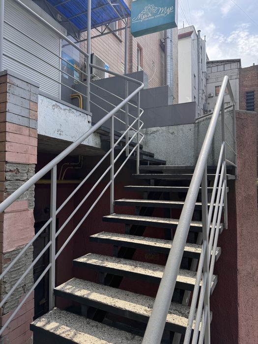 Офісне прииіщення в оренду