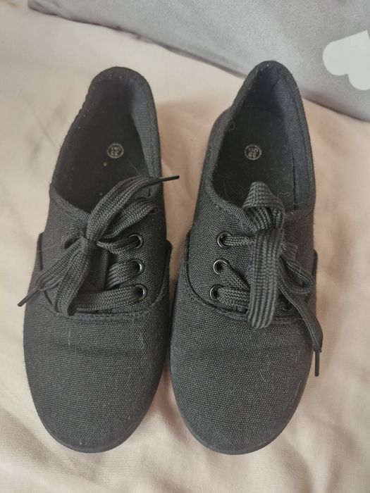 Trampki nowe rozmiar 33