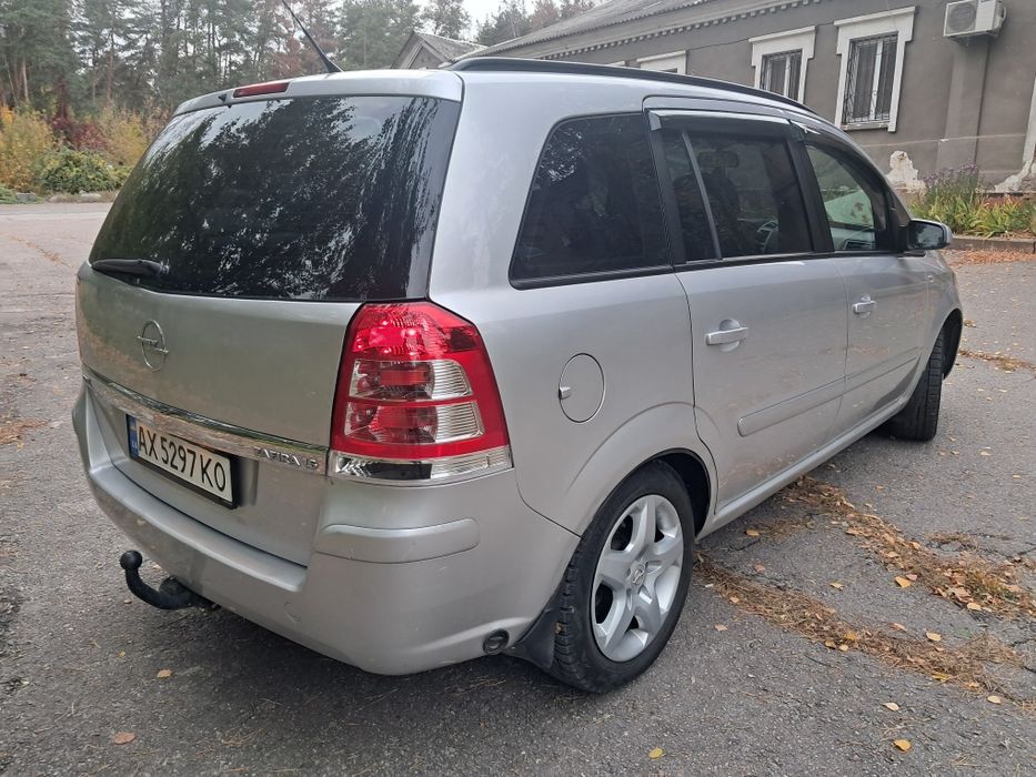 Opel Zafira 2008. Газ