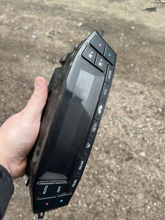 Блок управління клімат-контролем Acura MDX 2 2008 прошита в цельсіях.