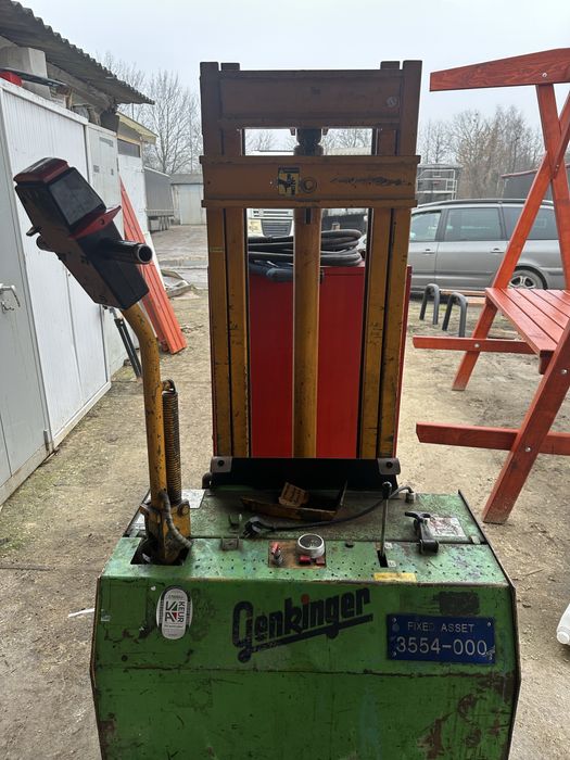 Wózek paleciak elektryczny samoładujący Genkinger