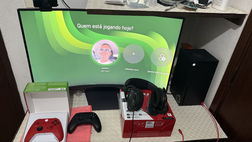 Setap game novo um monitor 32 p 180 hz 2 controle um xbox seres X