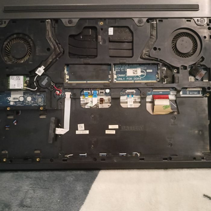 Продаю ноутбук Dell Inspiron 15-757,  на запчастини, ціна договірна!