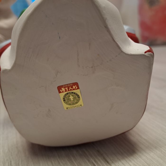 Japońska figurka recznie malowana Hakata.