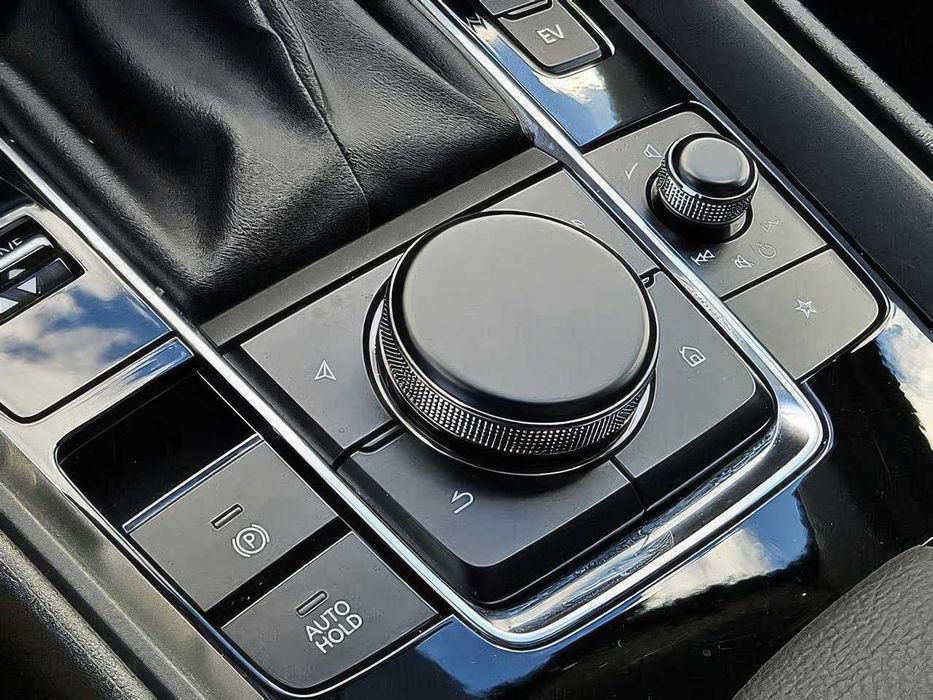 Mazda CX-50 Hybrid Premium Plus      2025