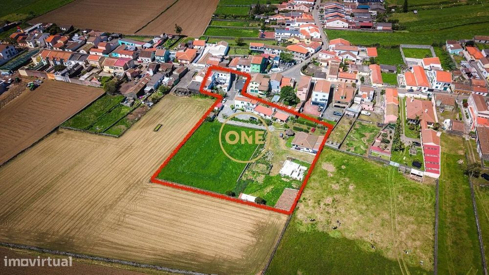 Quinta Urbana com Moradia Independente, 8 Aparts e 5.723 m² de Terreno