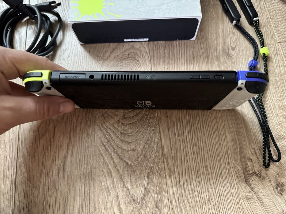 Nintendo switch Oled безкоштовні ігри 256gb Splatoon 3 edition