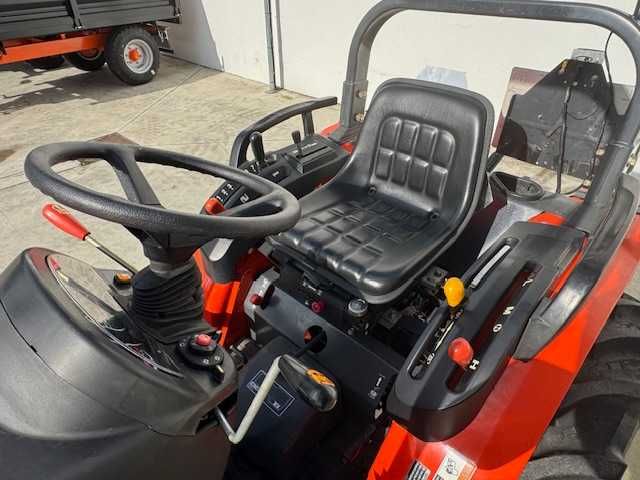 Trator Kubota B2530