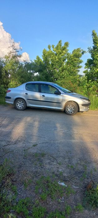 Продам  авто Пежо 206
