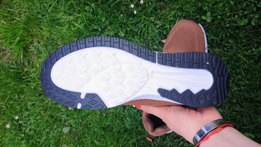 Nowe sneakersy 39 na szeroką stopę camel haluksy lekkie  brazowe