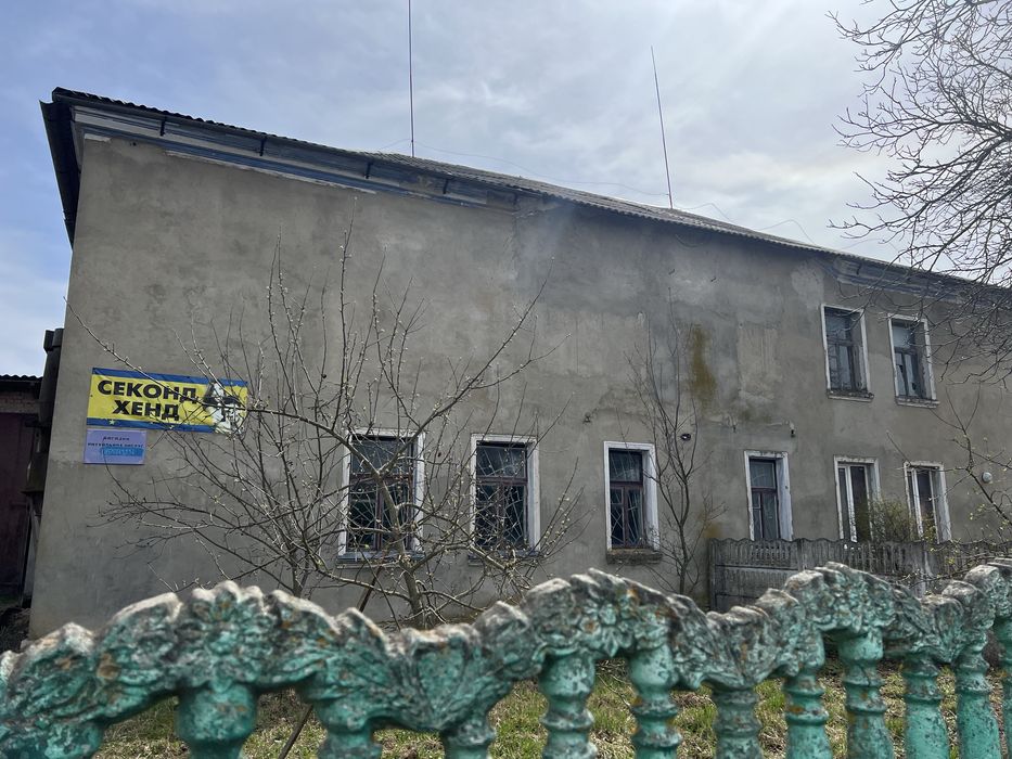 Продається комплекс приміщень в селі Бугрин