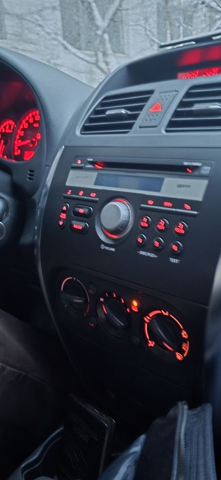 Продам автомобіль Suzuk хтоi SX-4,власник