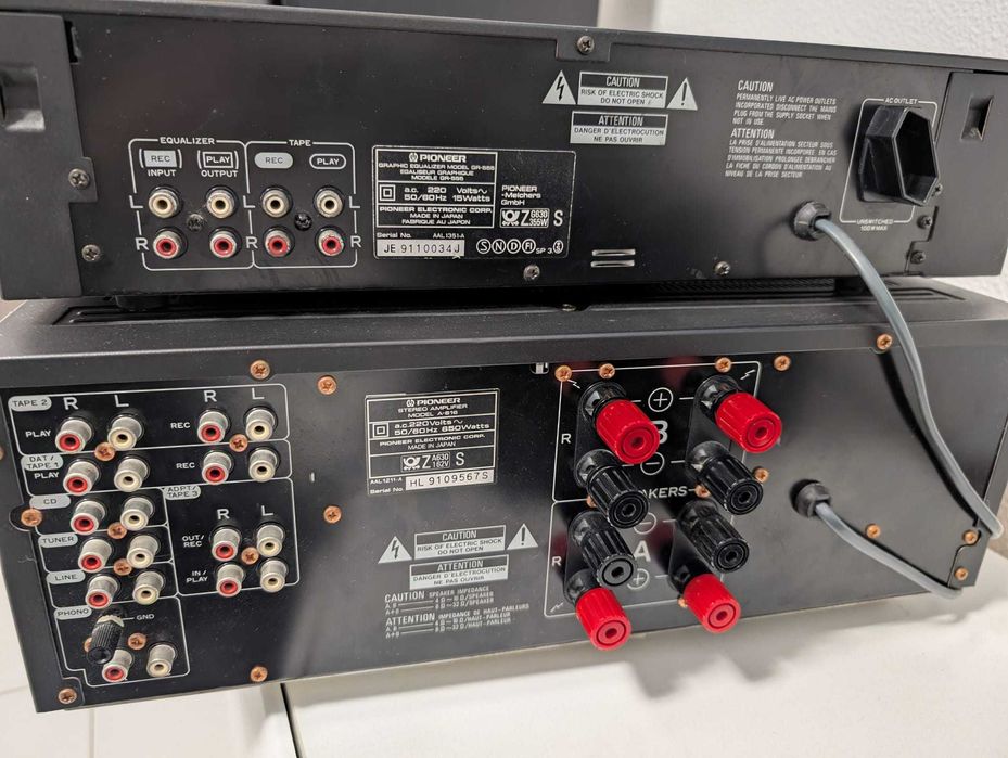 Amplificador e equalizador Pioneer