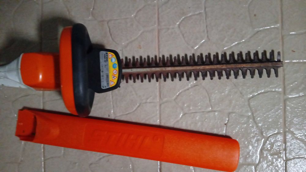 Serra eletrica para vedações  Stihl