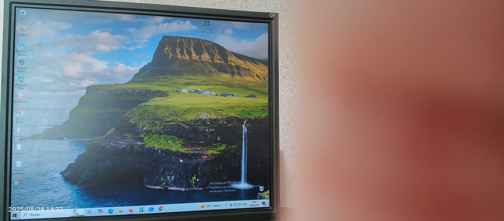 Монитор optiquest q9