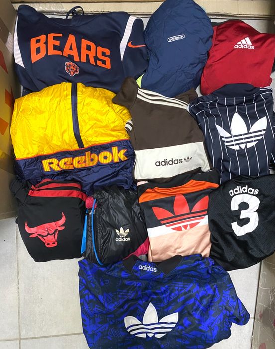 Олимпийки адидас мастерка adidas zne костюм чикаго булз нба поставка вещей пуховик тачини тнф реп sergio tacchini