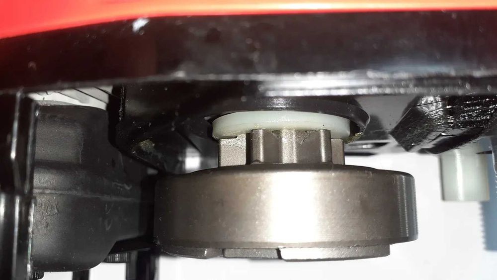 Міні бензопила Эстония легка та надійна шина 30 см 3,3 кг