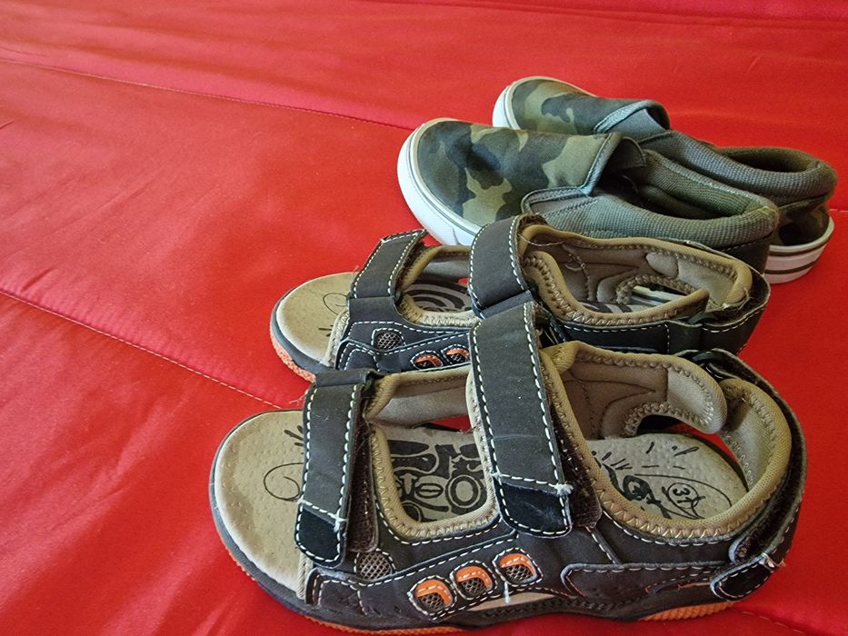 Sandalias + sapatilhas menino tam 31
