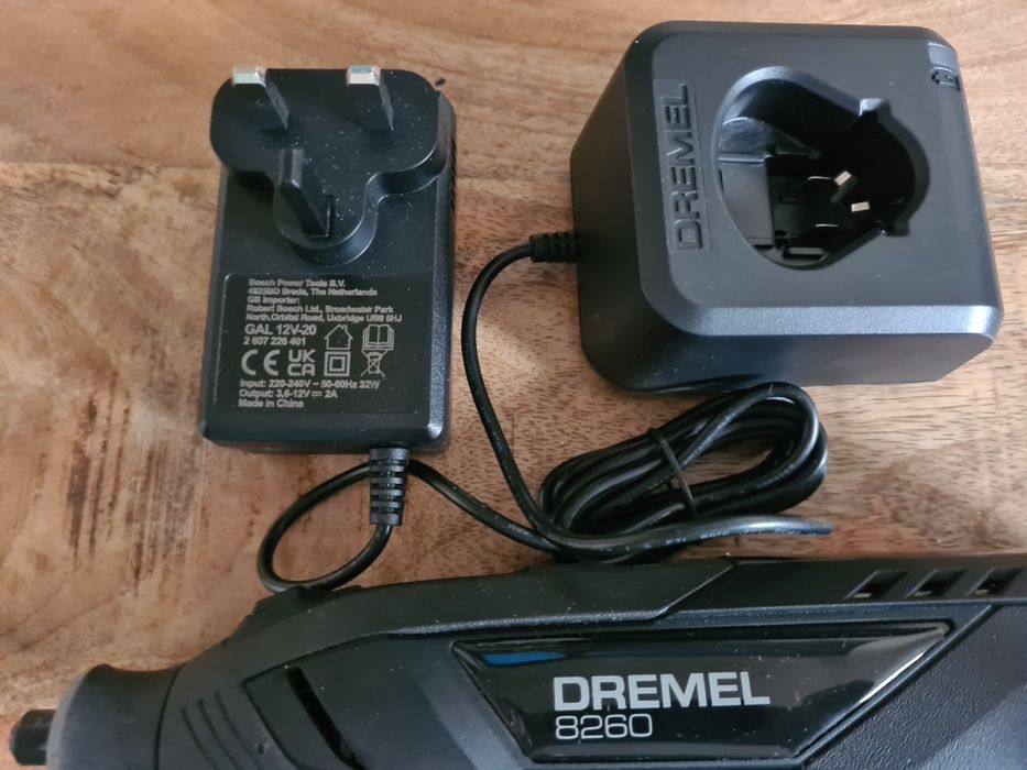 Dremel 8260 godny uwagi!!!