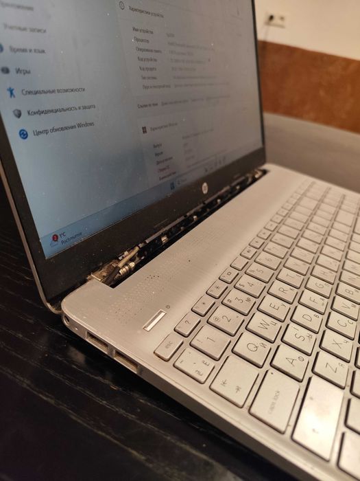 Laptop HP 15s-fq4005nw