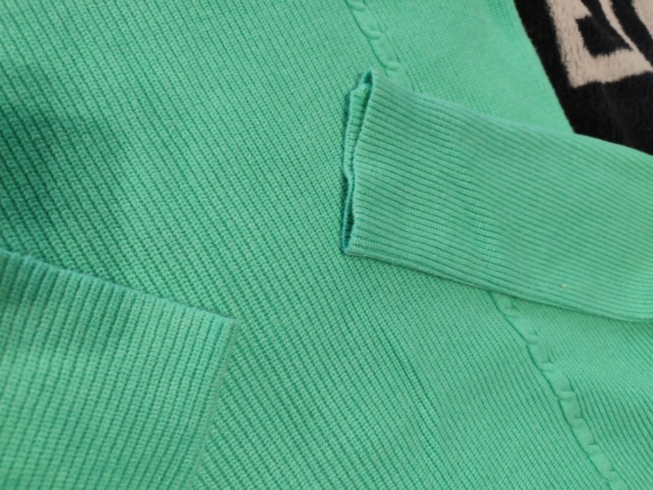 Продам светр розмір 56