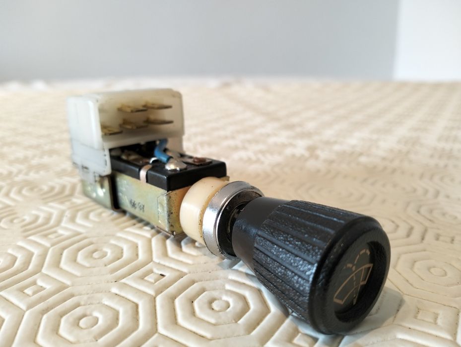 Interruptor/ Comutador Escovas Datsun 510