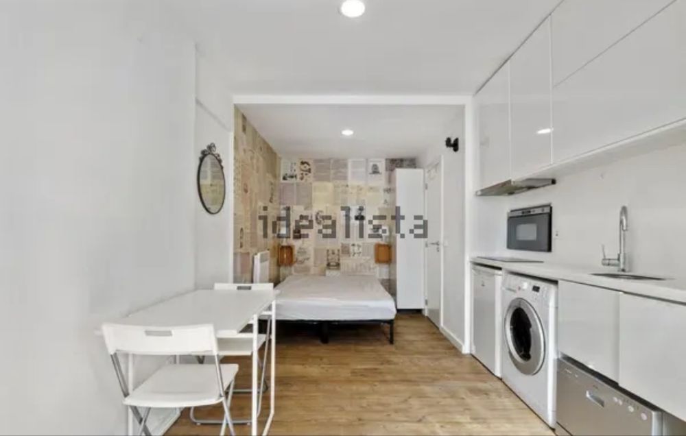 Alugo apartamento em Arroios para casal jovem tudo incliudo