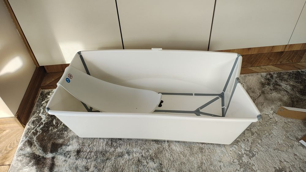 Wanienka Stokke XL + siedzisko dla niemowlaka