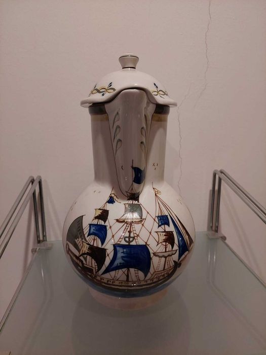 Jarra com Tampa - Louça de Viana