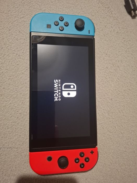 Nintendo switch V2 32gb + cartão 256 + jogos