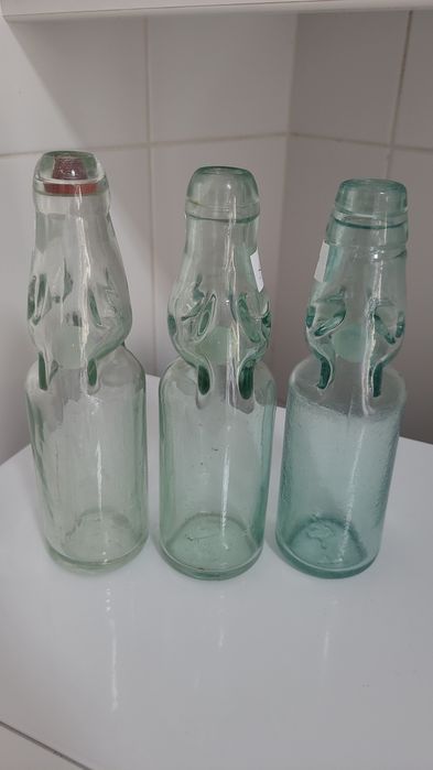 Garrafas antigas de laranjada Pirolito