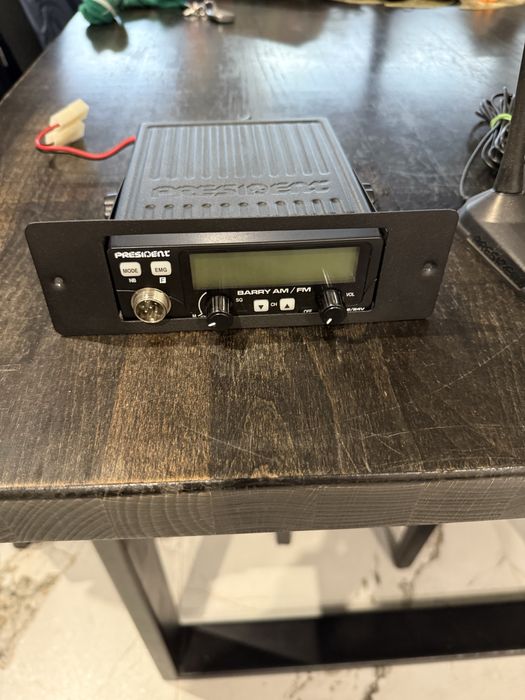 Cb radio president + antena