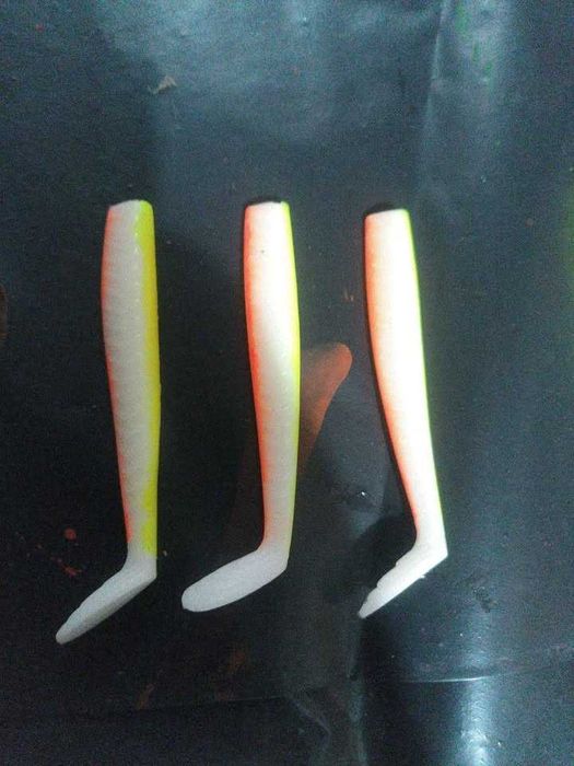 Vinil de 8.5 cms para pesca ao spinning ,variadas cores