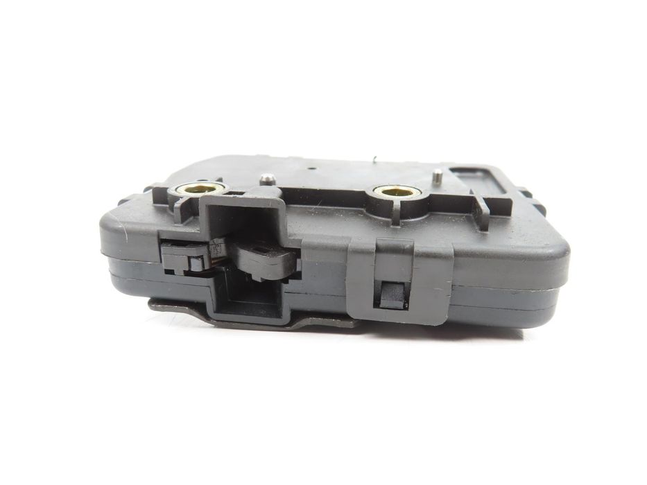 Fecho Óculo Mala Bmw 3 Touring Ref: 51247840623/8218849 1999 - 2012