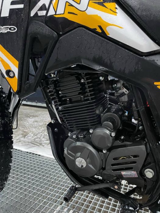 Мотоцикол Lifan KPX 250