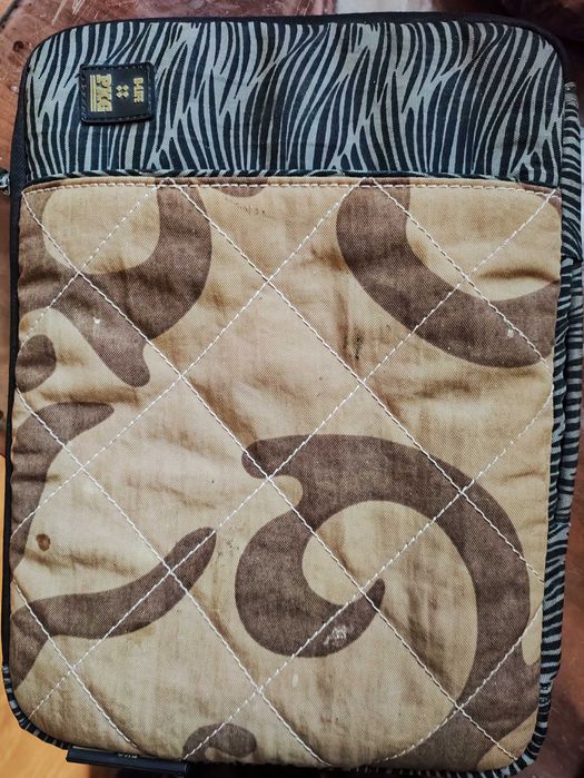 Электронная книга Amazon Kindle Keyboard  (Kindle 3-го поколения)