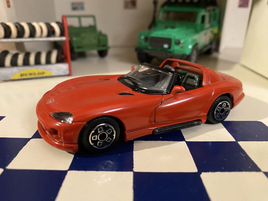 Dodge Viper R/T 10 1/43 Burago