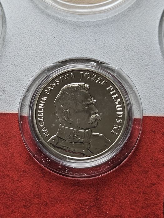 Medal Józef Piłsudski + album