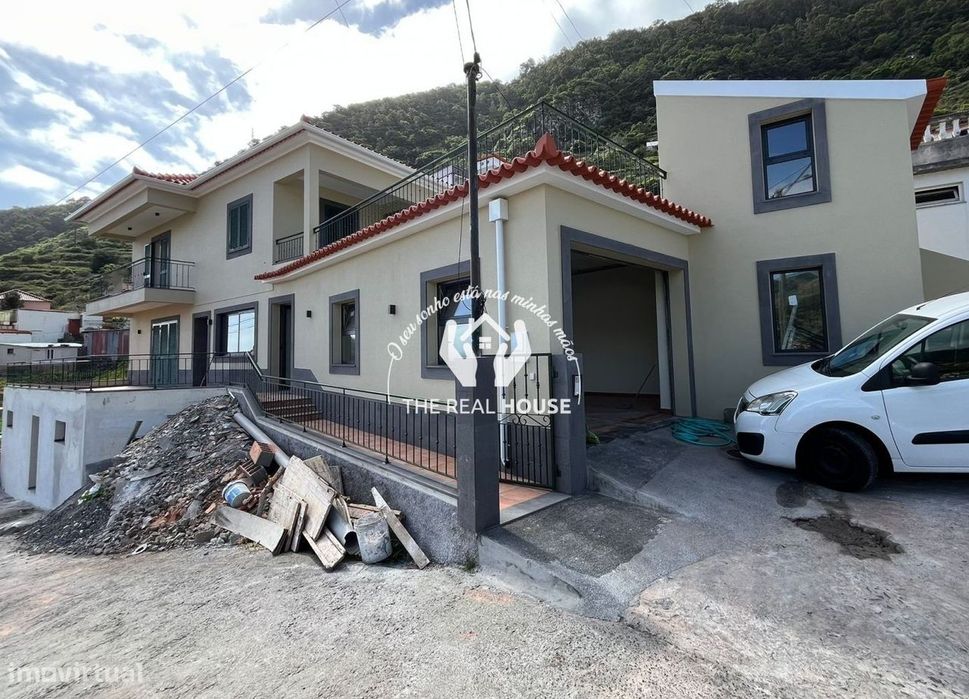 Moradia V3 em Machico