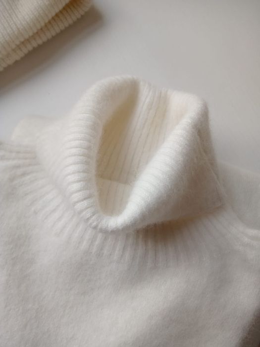 Nowy biały jasny śmietankowy damski sweter golf kaszmir cashmere S 36