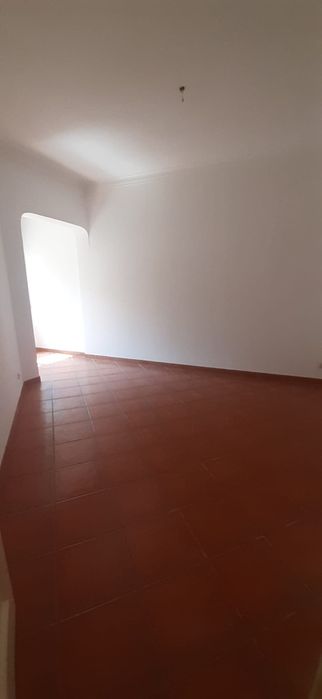 T2 em Moscavide para arrendamento - junto ao mercado municipal