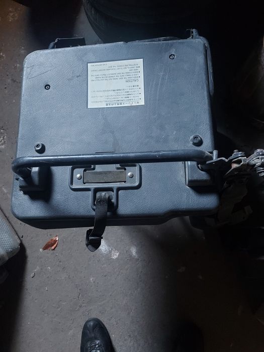 Крісло автомобільне