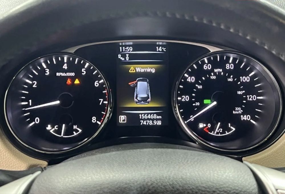 ПРОДАЮ Nissan Rogue 2016 — Максимальная комплектация